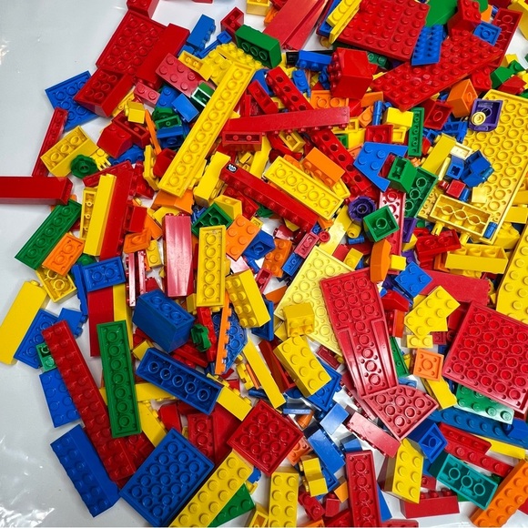 Lego 2.2lb Lot Primary Colors Building Blocks Assorted Pieces - Picture 3 of 3